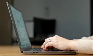 macbook-pro-m4-03